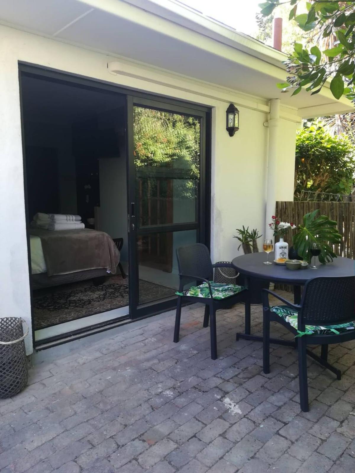 Lucano 1 Stellenbosch Apartment Екстериор снимка